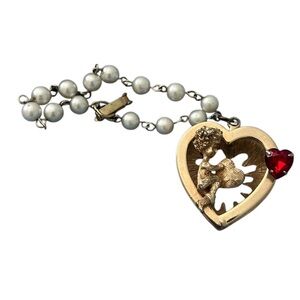 Vintage 60s Cupid Red  Heart, Gold Tone Heart charm peal bracelet